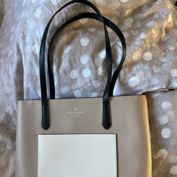 Kate Spade Daily Tote Bag - Picture 7 of 7